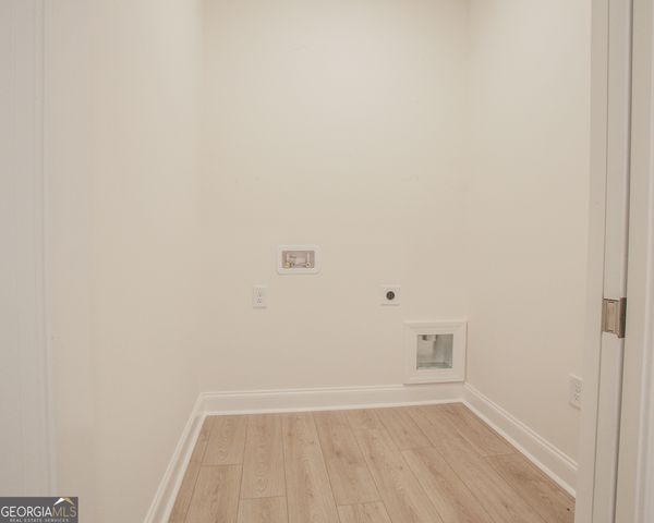390 Maple View Drive, Carrollton, GA 30117