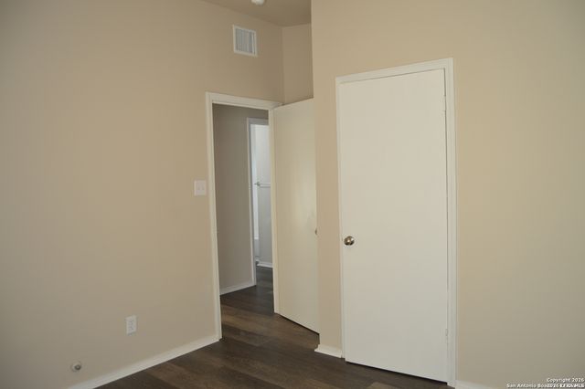 611 Benrus, San Antonio, TX 78228