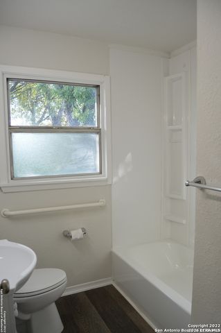 611 Benrus, San Antonio, TX 78228