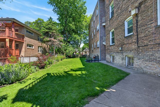 4308 W Waveland Avenue 2, Chicago, IL 60641