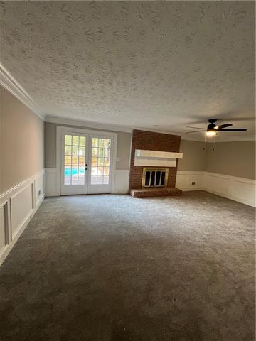 5033 Charlemagne SW Way, Lilburn, GA 30047