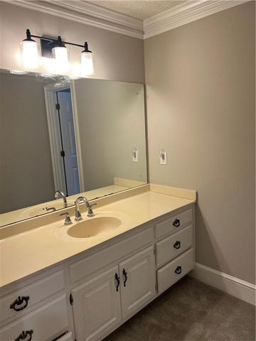 5033 Charlemagne SW Way, Lilburn, GA 30047