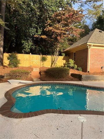 5033 Charlemagne SW Way, Lilburn, GA 30047