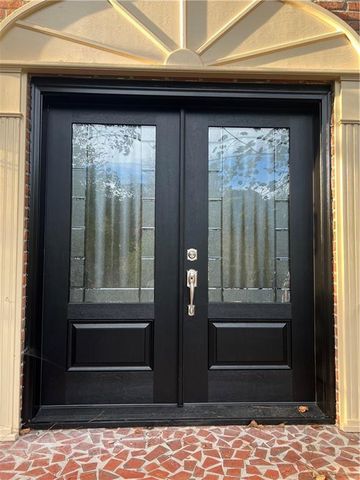 5033 Charlemagne SW Way, Lilburn, GA 30047