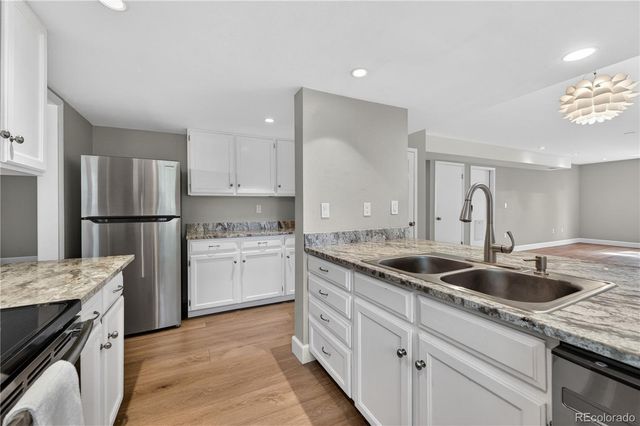 990 Sparta Drive, Lafayette, CO 80026