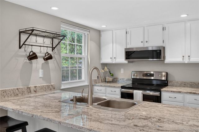 990 Sparta Drive, Lafayette, CO 80026