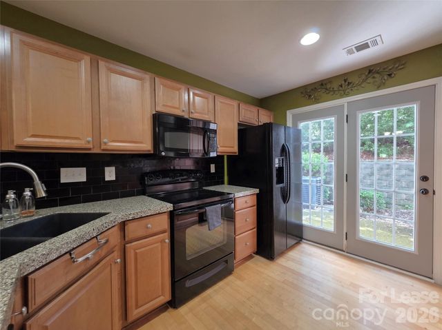 360 Tidmarsh Court NW, Concord, NC 28027