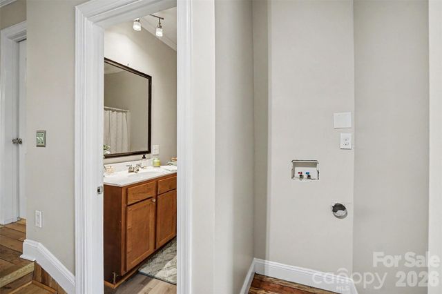 313 Oakland Avenue, Belmont, NC 28012
