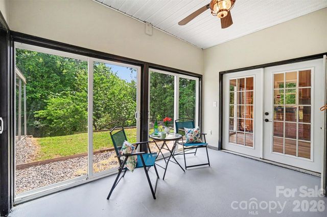 313 Oakland Avenue, Belmont, NC 28012