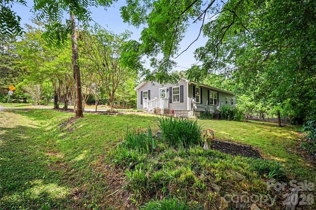 313 Oakland Avenue, Belmont, NC 28012