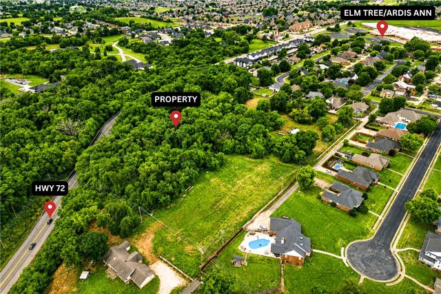 2904 2nd Street, Bentonville, AR 72712