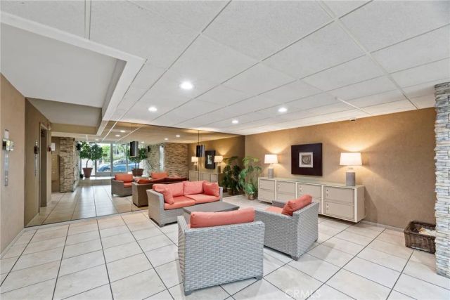 525 N Sycamore Avenue 333, Los Angeles, CA 90036