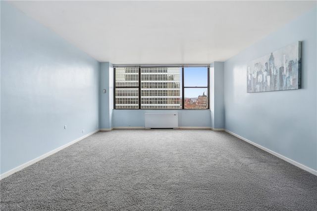 112 Washington Pl 8K, Downtown Pgh, PA 15219