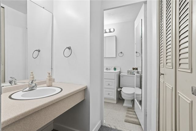 112 Washington Pl 8K, Downtown Pgh, PA 15219