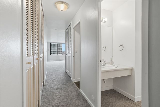 112 Washington Pl 8K, Downtown Pgh, PA 15219