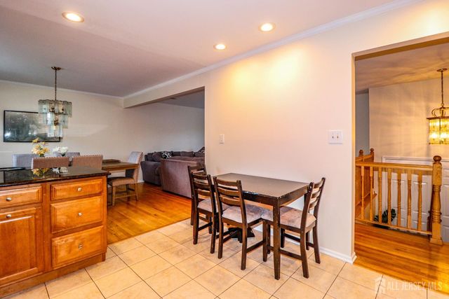 5 Timothy Court, Edison, NJ 08837