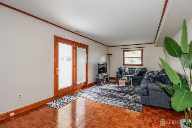 5 Timothy Court, Edison, NJ 08837