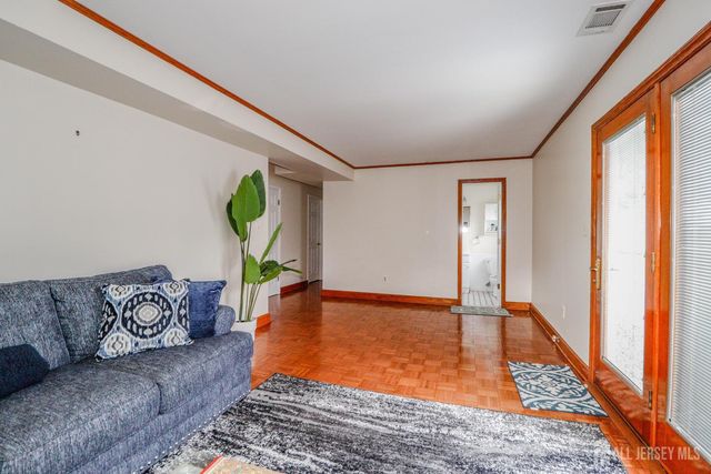 5 Timothy Court, Edison, NJ 08837