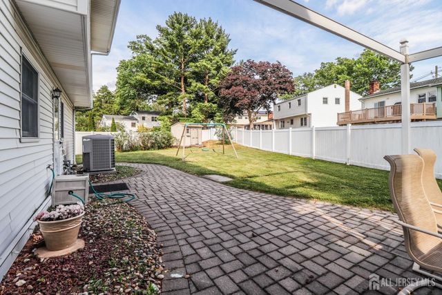 5 Timothy Court, Edison, NJ 08837