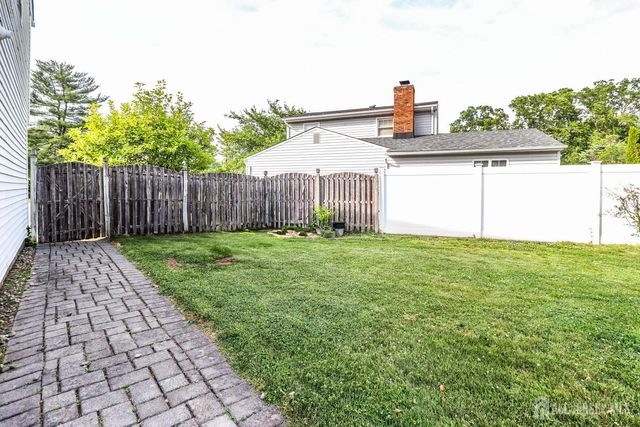 5 Timothy Court, Edison, NJ 08837