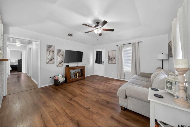 1054 Caroline Lane, Bullard, TX 75757