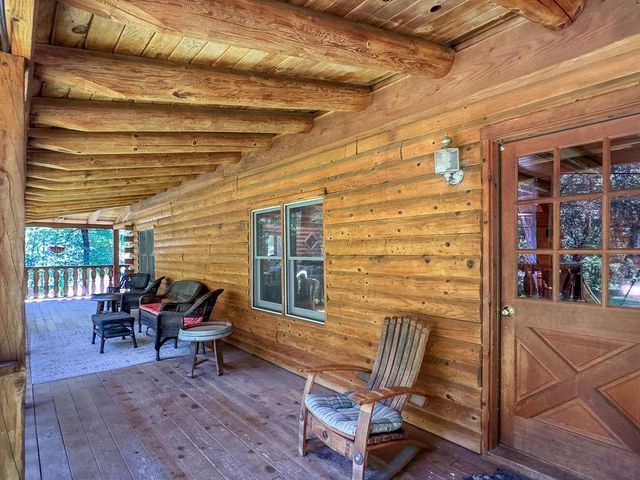 17452 Lake Vera Purdon Rd, Nevada City, CA 95959