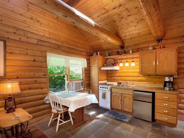 17452 Lake Vera Purdon Rd, Nevada City, CA 95959