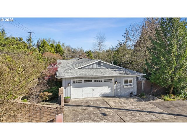 12202 Se GUILFORD Dr, Milwaukie, OR 97222