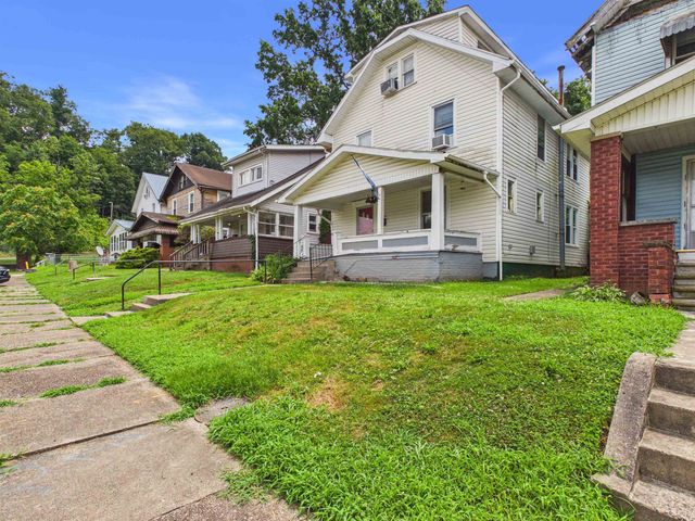 2211 11th Ave, Huntington, WV 25703