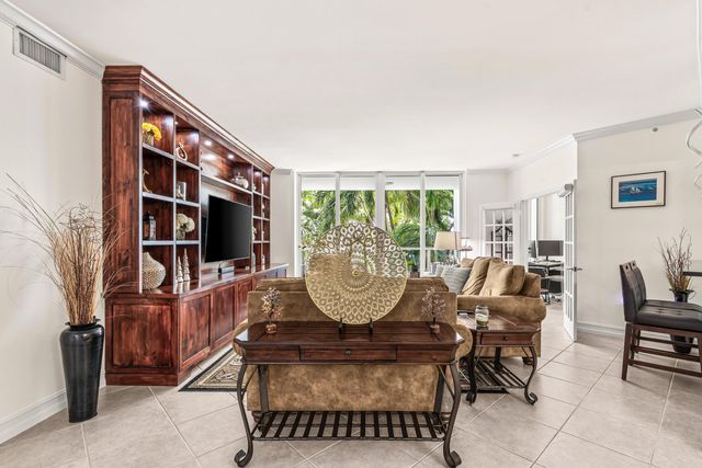 500 SE Mizner Boulevard A209, Boca Raton, FL 33432