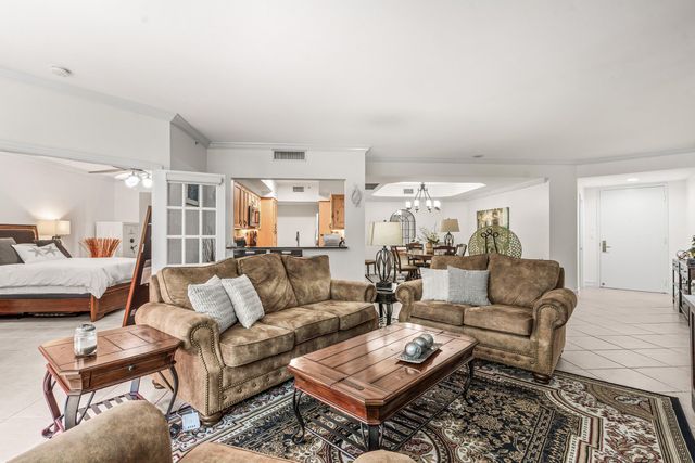 500 SE Mizner Boulevard A209, Boca Raton, FL 33432
