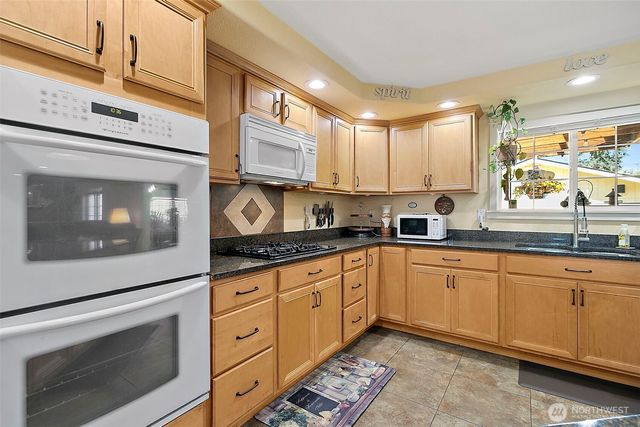4610 N Defiance Street, Tacoma, WA 98407
