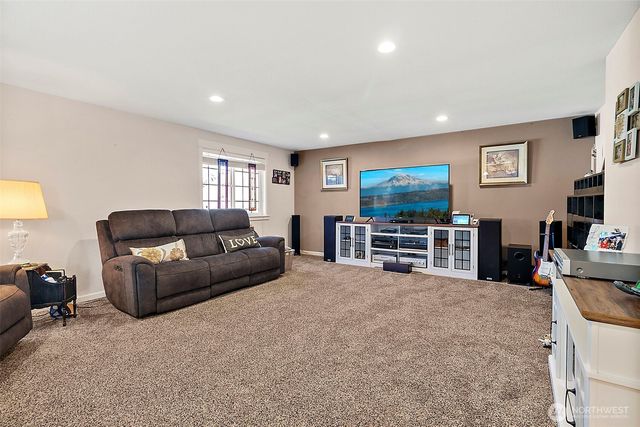 4610 N Defiance Street, Tacoma, WA 98407