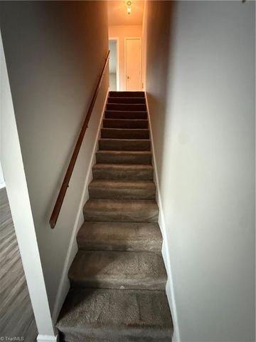 2350 Bay Meadows Court E, Winston-salem, NC 27103