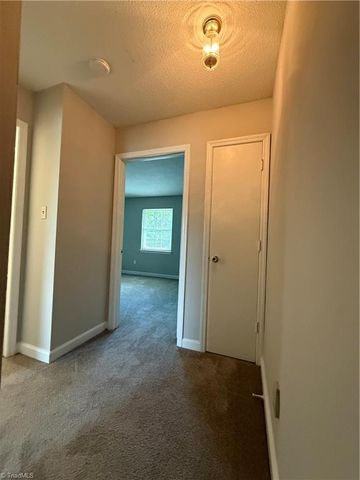 2350 Bay Meadows Court E, Winston-salem, NC 27103