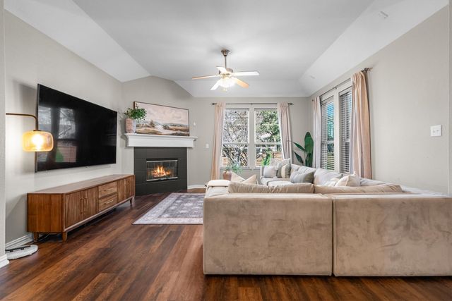 9841 Mcfarring Drive, Fort Worth, TX 76244