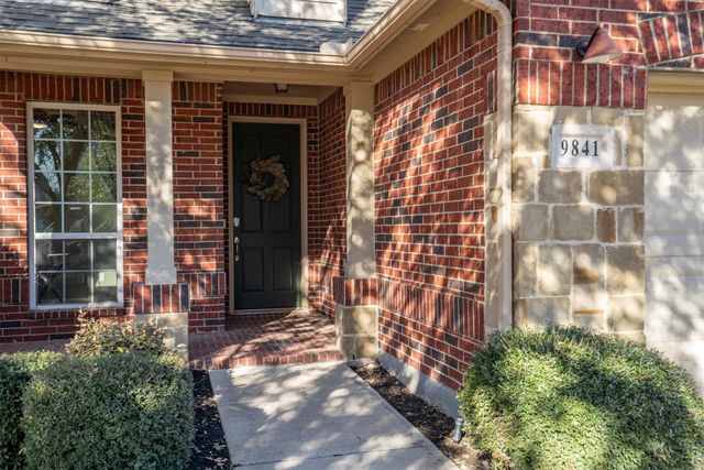 9841 Mcfarring Drive, Fort Worth, TX 76244