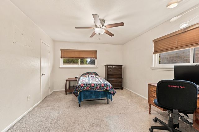 924 Wade Drive, Bedford, TX 76022