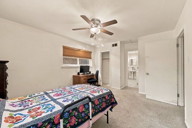 924 Wade Drive, Bedford, TX 76022