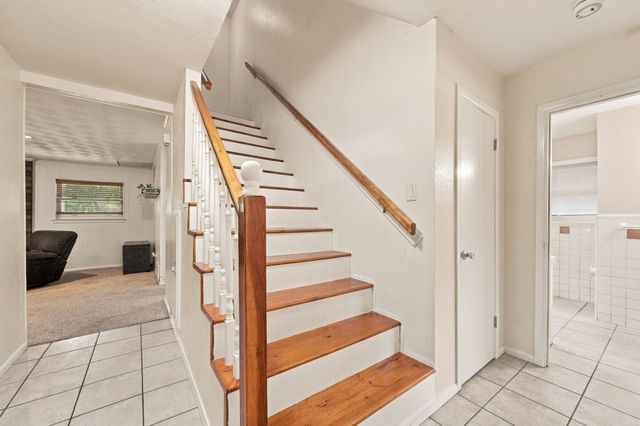 924 Wade Drive, Bedford, TX 76022