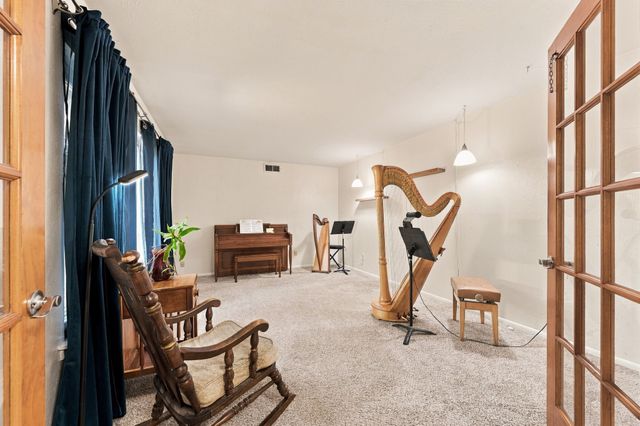 924 Wade Drive, Bedford, TX 76022