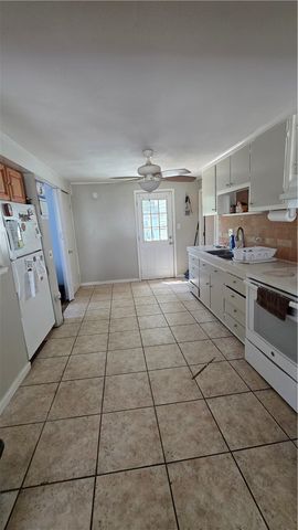 18 Glen Street, East Providence, RI 02915