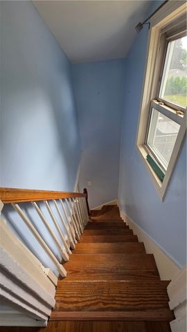 18 Glen Street, East Providence, RI 02915