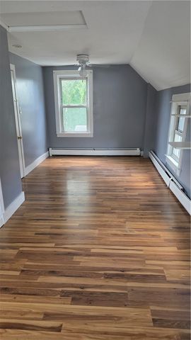 18 Glen Street, East Providence, RI 02915