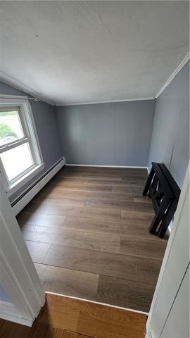 18 Glen Street, East Providence, RI 02915