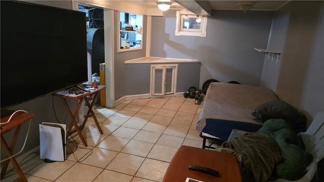 18 Glen Street, East Providence, RI 02915