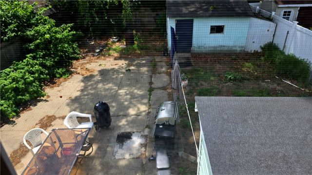 18 Glen Street, East Providence, RI 02915