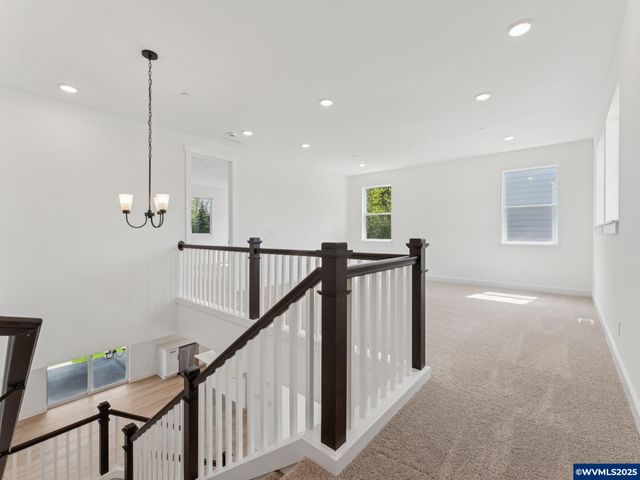 6295 Evangelista St S, Salem, OR 97306