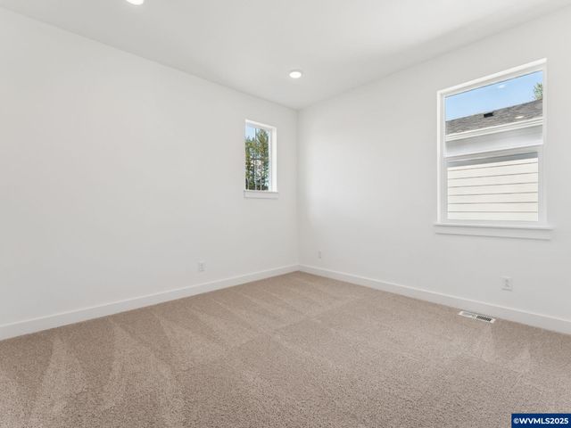 6295 Evangelista St S, Salem, OR 97306