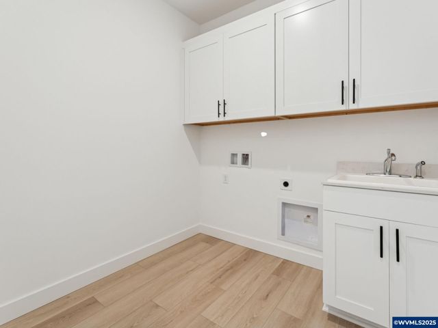 6295 Evangelista St S, Salem, OR 97306